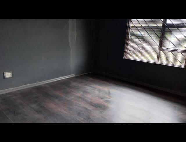 2 BEDROOM FLAT RENTED IN SUNNYRIDGE
